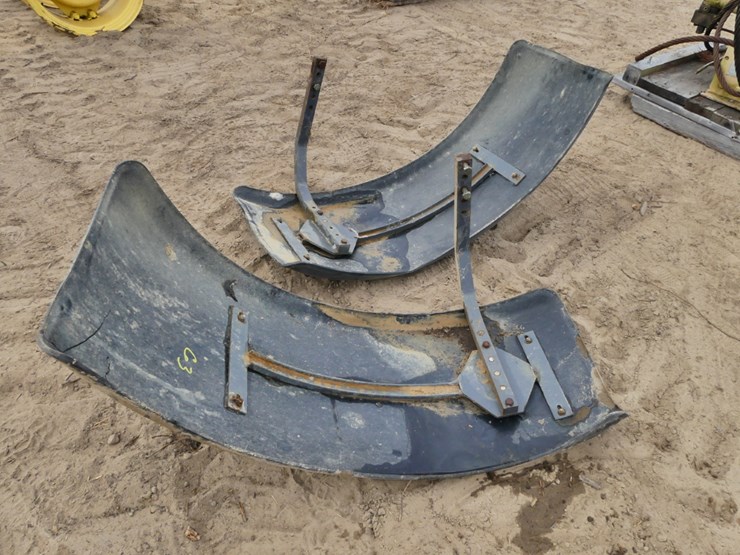 (2)-tractor-fenders-image-2