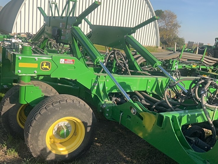 2018-john-deere-1910-image-83