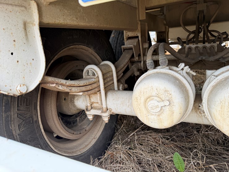 #40957-•-2013-cts-ght-40-40'-t/a-hopper-bottom-trailer-5tu12402xds000923-image-10