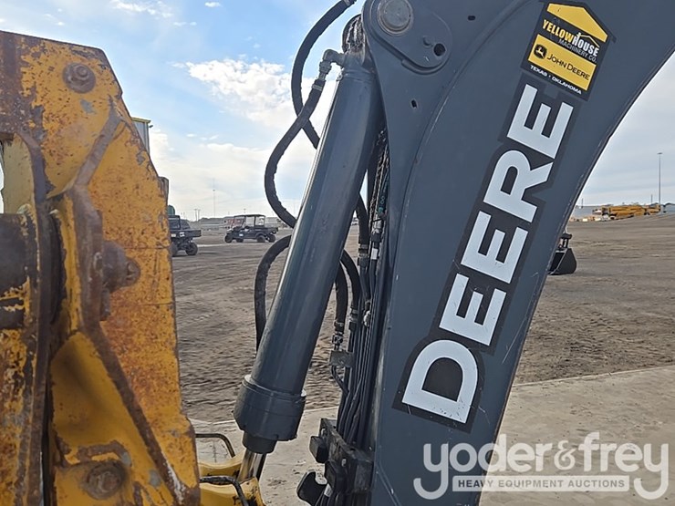 2018-deere-310sl-image-50