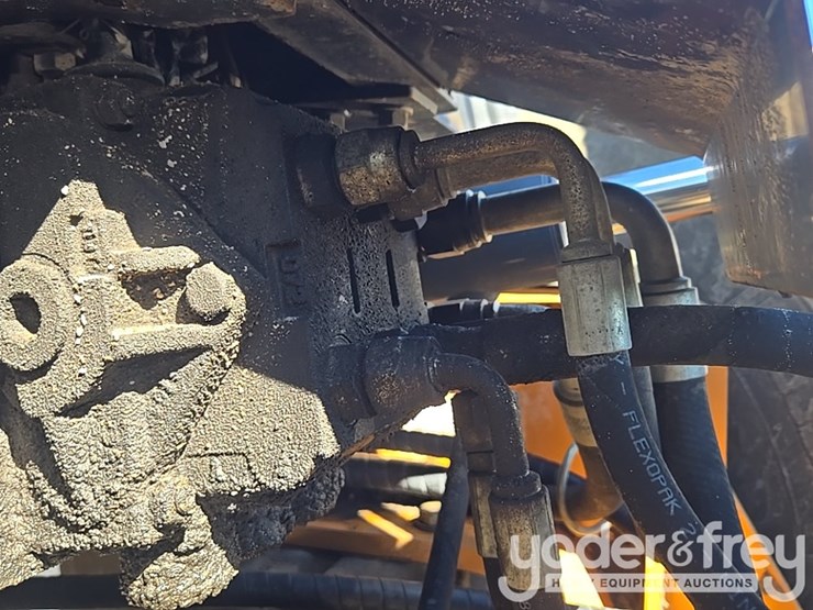 2018-case-586h-image-39