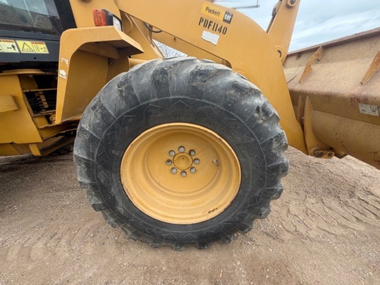 caterpillar-914g-image-34