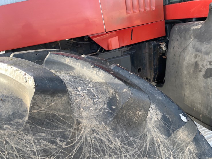 #120-•-2001-case-mx200-magnum-tractor-(colfax,-wi)-image-16