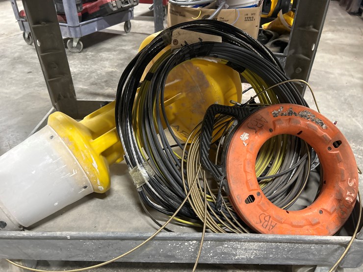 #5453-•-lights,-ppe,-cable,-rolling-cart-image-6