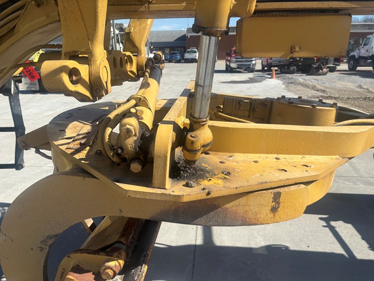 caterpillar-140h-vhp-image-55