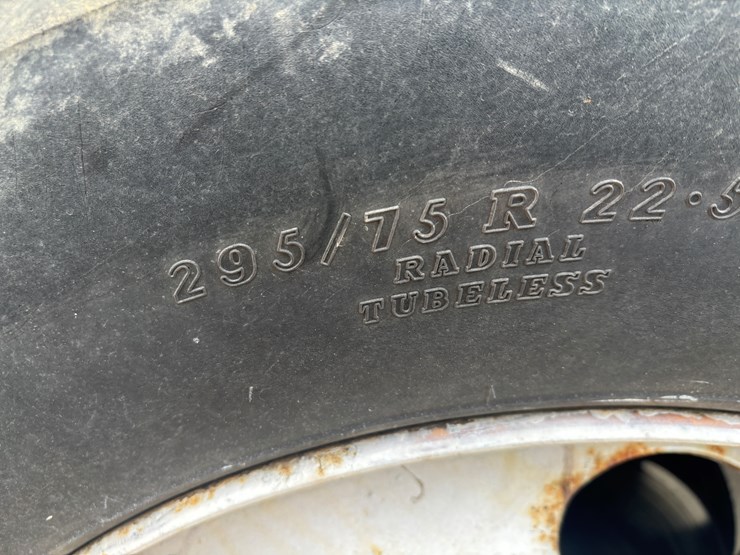 2000-international-4700-image-61