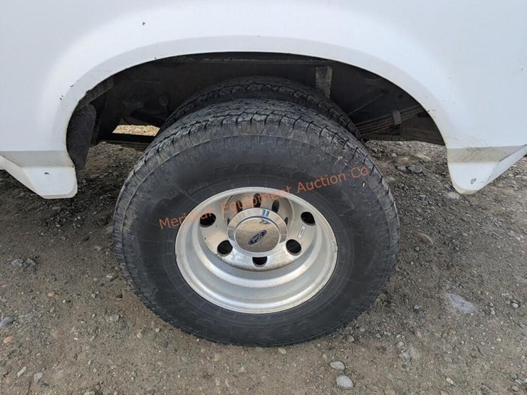 1995-ford-f350-xlt-image-32