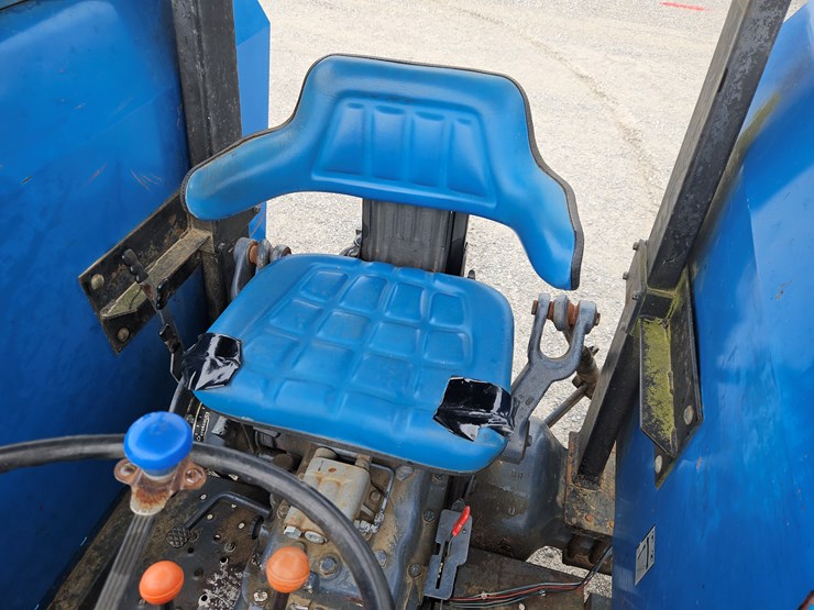 1995-ford-6610-image-17