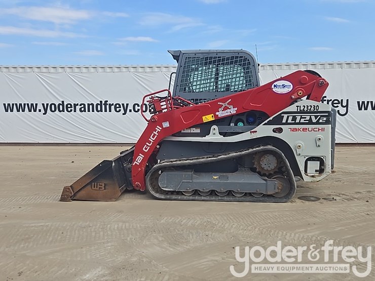 2023-takeuchi-tl12v2-image-2