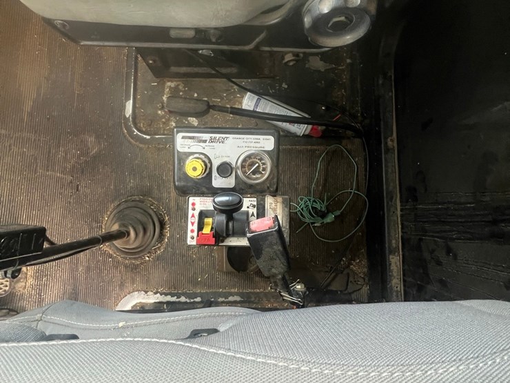 1992-kenworth-t800-image-35