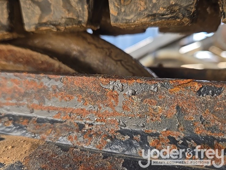 2020-deere-35g-image-13