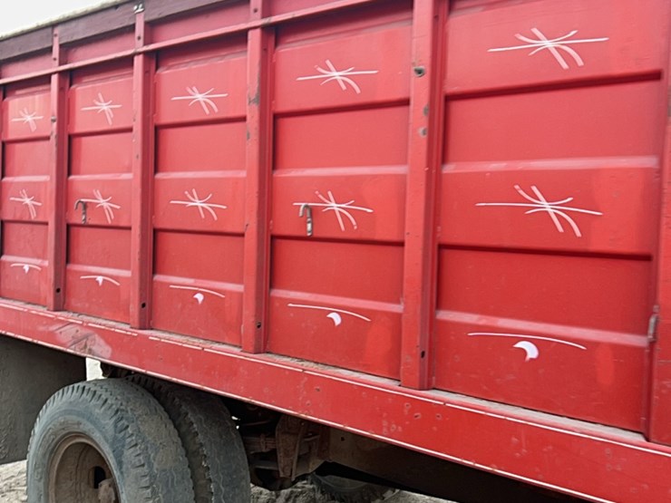 1975-chevrolet-c60-image-28