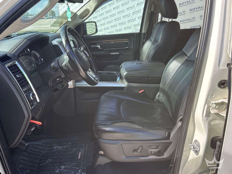 2018-dodge-1500-image-12