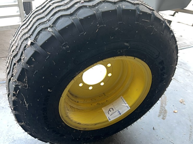 brand-new-john-deere-air-seeder-tire-and-rim,-size-is-140/55/r18-￼-image-21