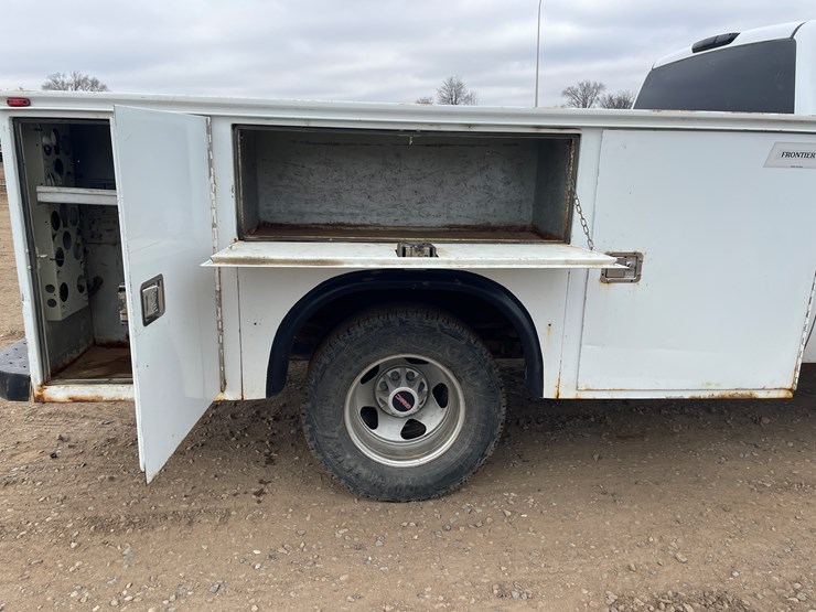 2008-gmc-3500-image-28