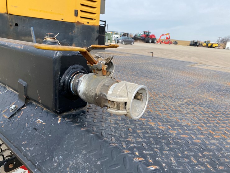 1999-mack-rd690s-image-33