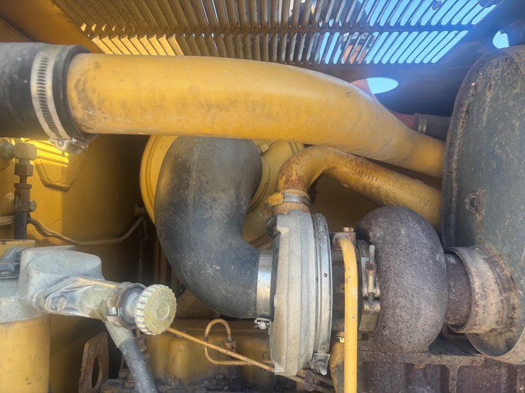 caterpillar-140h-vhp-image-21