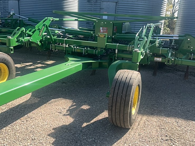 2022-john-deere-52-image-51