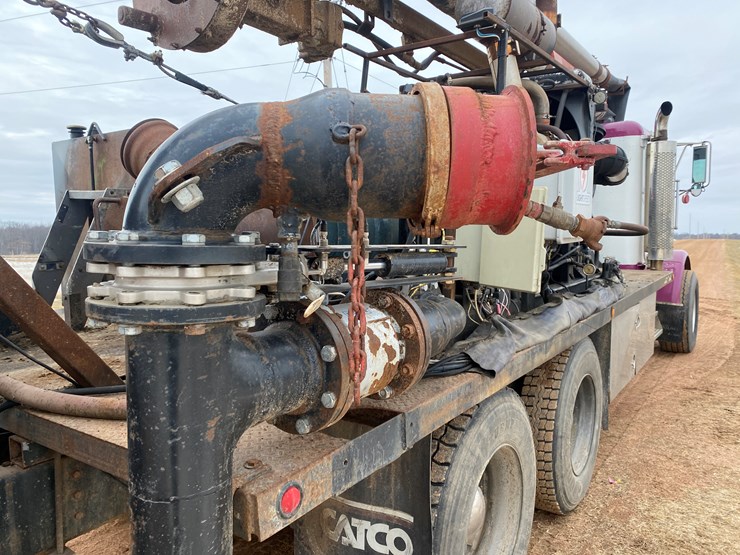 #400-•-1988-freightliner-boom-pump-truck-(has-wi-title)-(arpin,-wi)-image-26