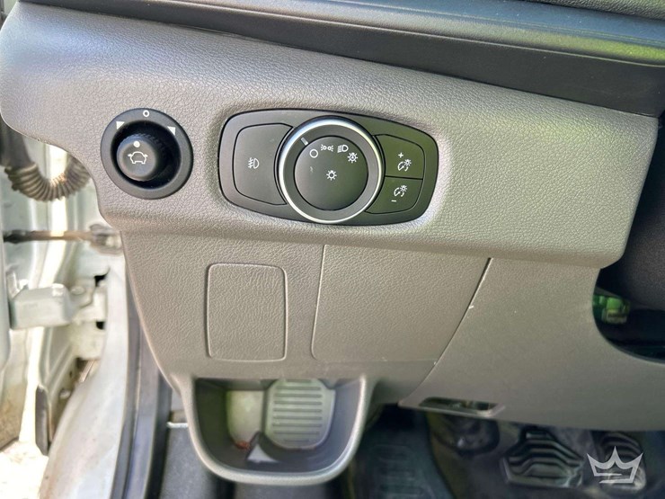 2021-ford-transit-image-16