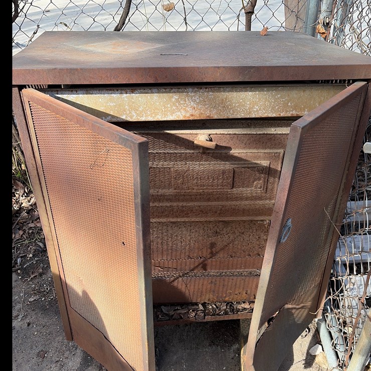 #53 • Monarch vintage furnace