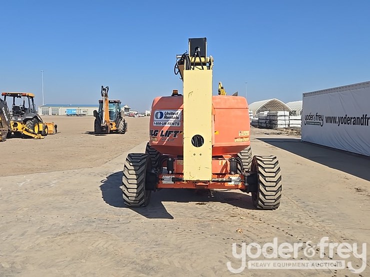 2017-jlg-600aj-image-4