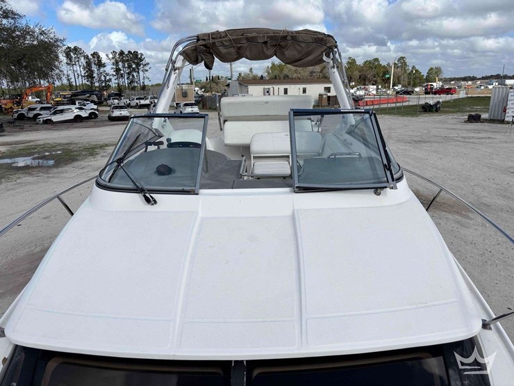2007-regal-30-express-cruiser-boat-with-t/a-trailer-image-15