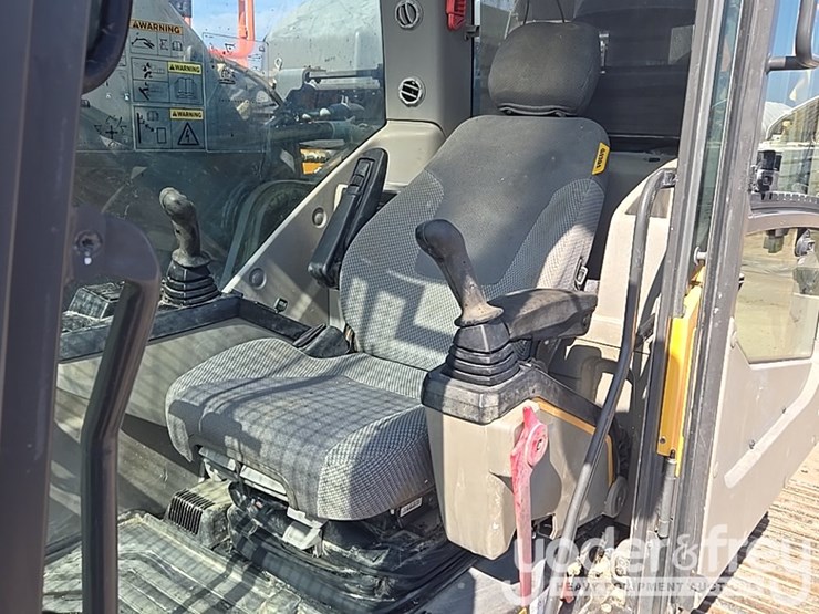 2017-volvo-ec350el-image-77