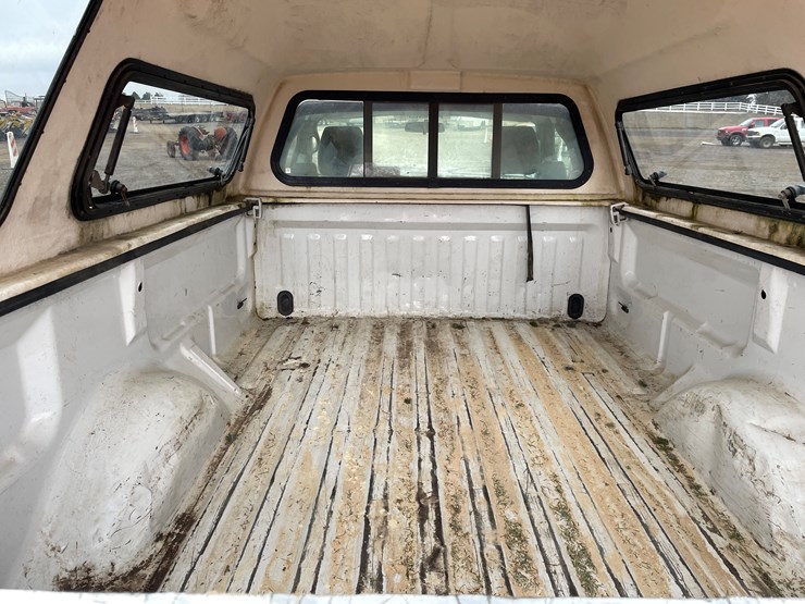 2005-ford-f150-xl-image-15