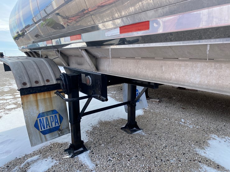 1989-walker-tanker-image-22