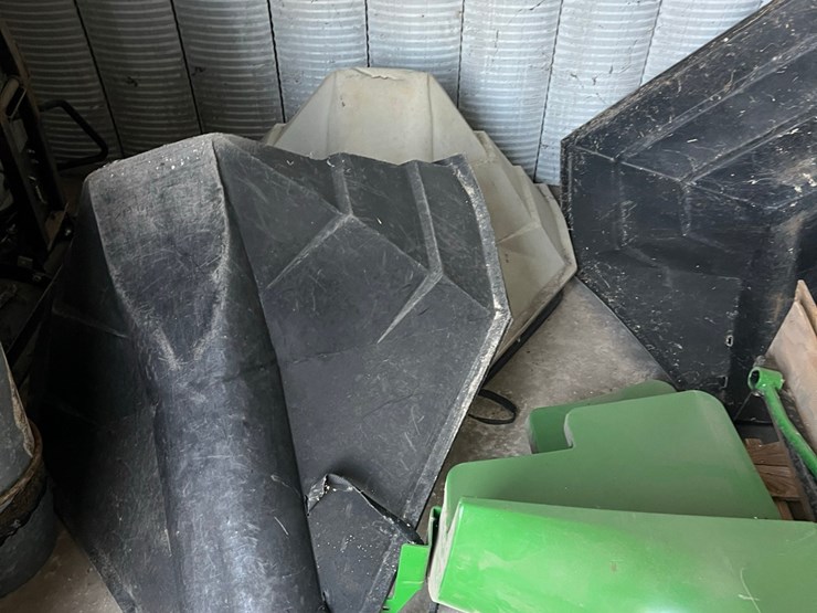 (4)-grain-hoppers,-all-are-good-shape,-winner-takes-all-4-image-4