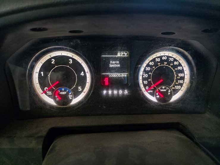 dodge-5500-bucket-truck-image-25