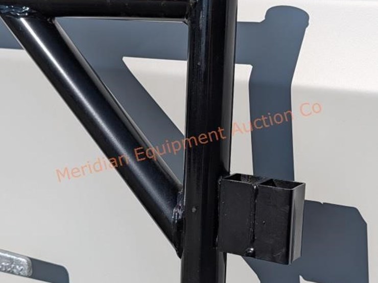 10'-livestock-panel-feed-panel-image-3