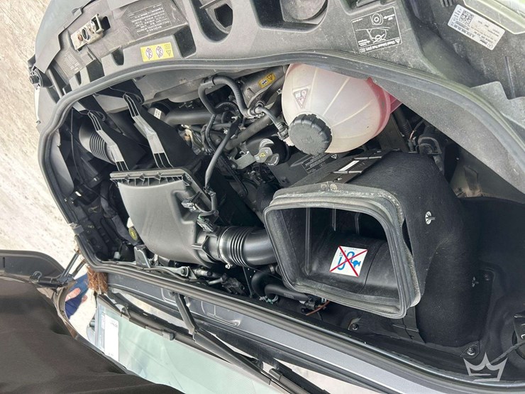 2021-mercedes-benz-sprinter-4500-image-8