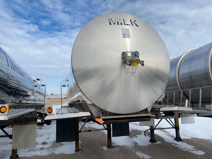 1989-walker-tanker-image-3