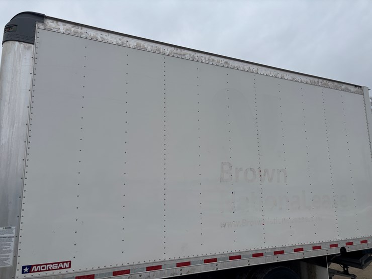 2021-isuzu-npr-hd-image-30