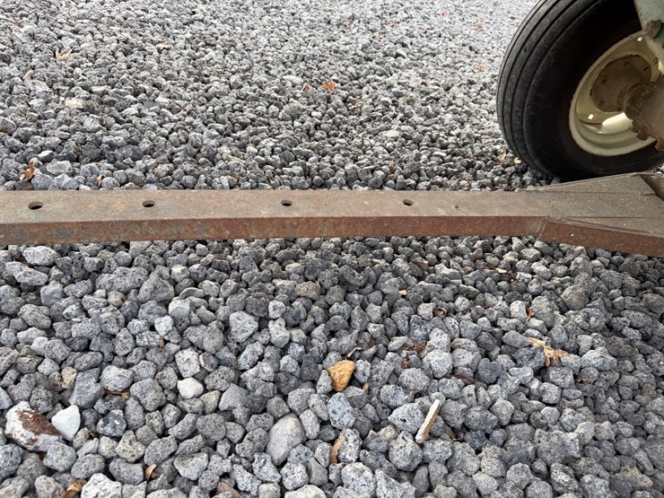 #40977-•-30'-header-trailer-image-23