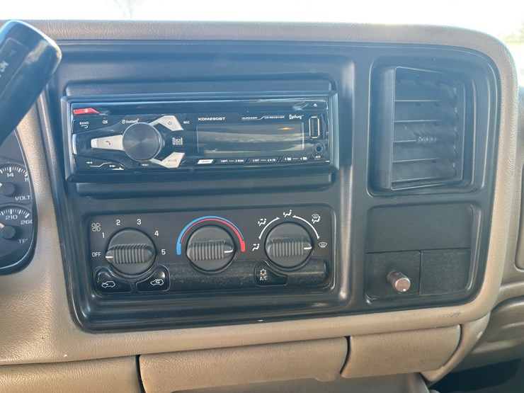 2002-chevrolet-2500-image-44