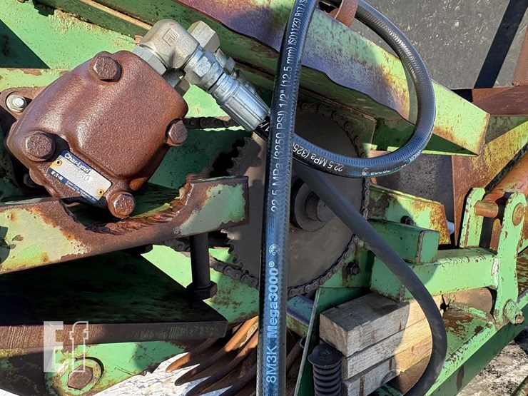 crown-rock-picker-100-image-10