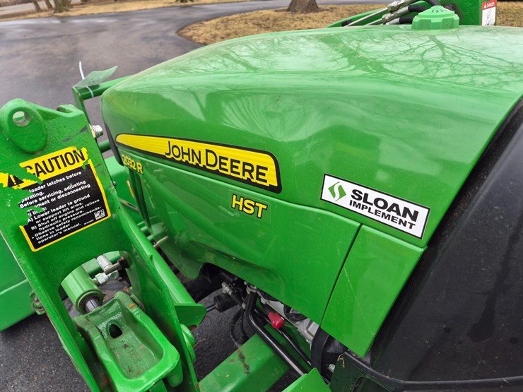 john-deere-2032r-image-17