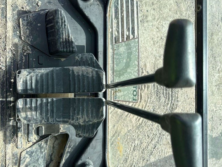 2012-komatsu-pc200-lc-8-image-21