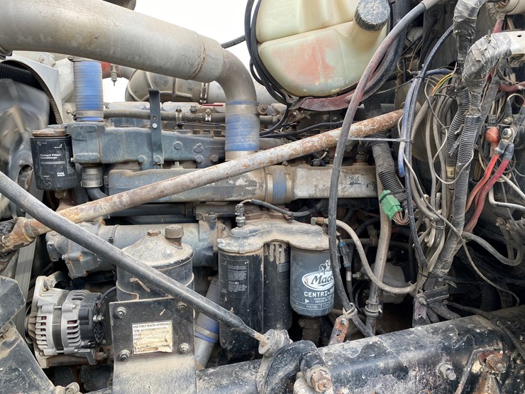 1999-mack-rd690s-image-73