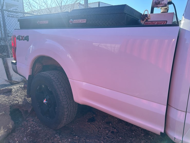 2018-ford-f350-image-19