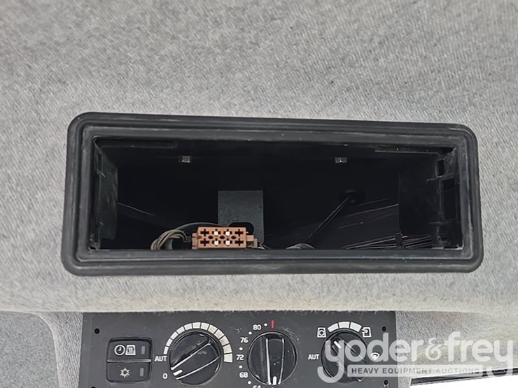 2021-volvo-l90h-image-66