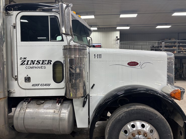 1987-peterbilt-379-image-12