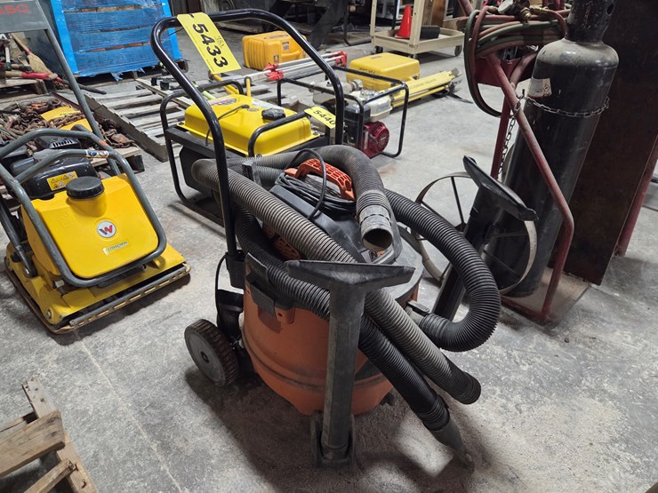 #5433-•-ridgid-nxt-shop-vacuum-image-1