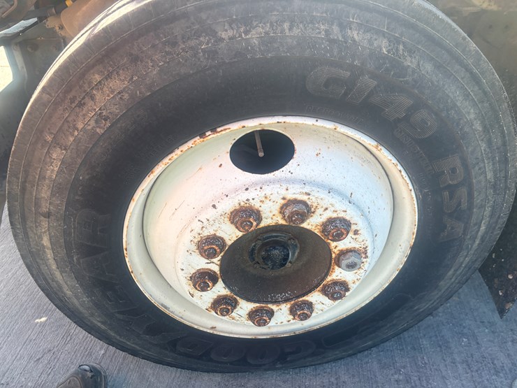 1985-international-9-image-47