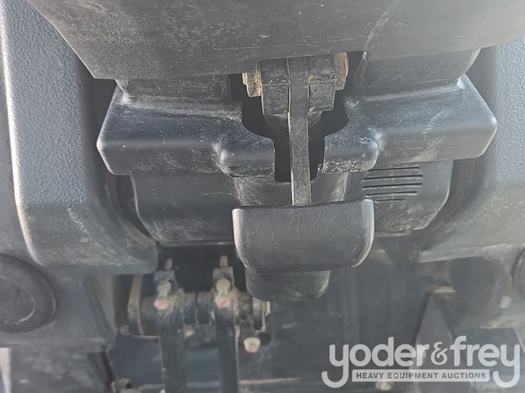 2018-deere-310sl-image-86