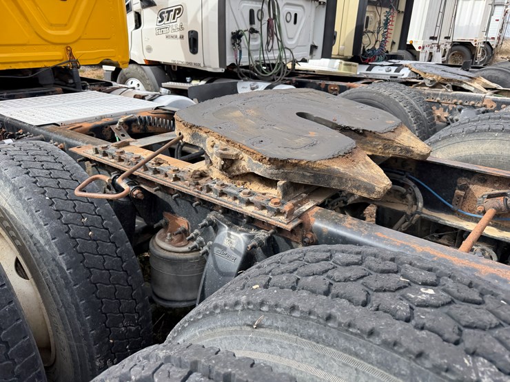 #40954-•-2016-freightliner-t/a-daycab-truck-tractor-3akjgedv4gsgw5933-image-18