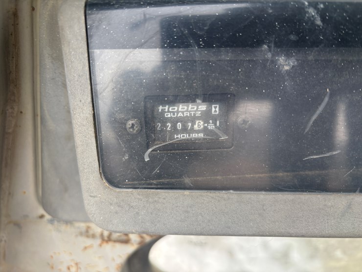 1993-link-belt-ls-2700c-image-45